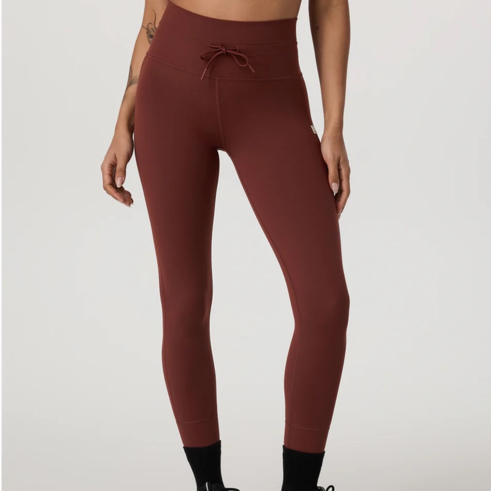 Vuori Daily Legging. Size small. Open to reasonable offers!
